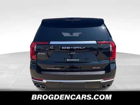 New 2026 GMC Yukon Denali w/ LPO, Floor Liner Package AWD/4WD image 8