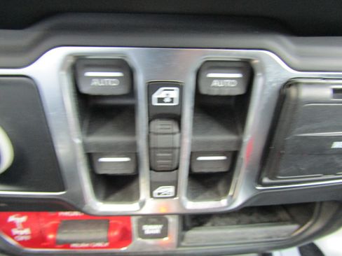 Used 2019 Jeep Wrangler Unlimited Rubicon AWD/4WD image 26