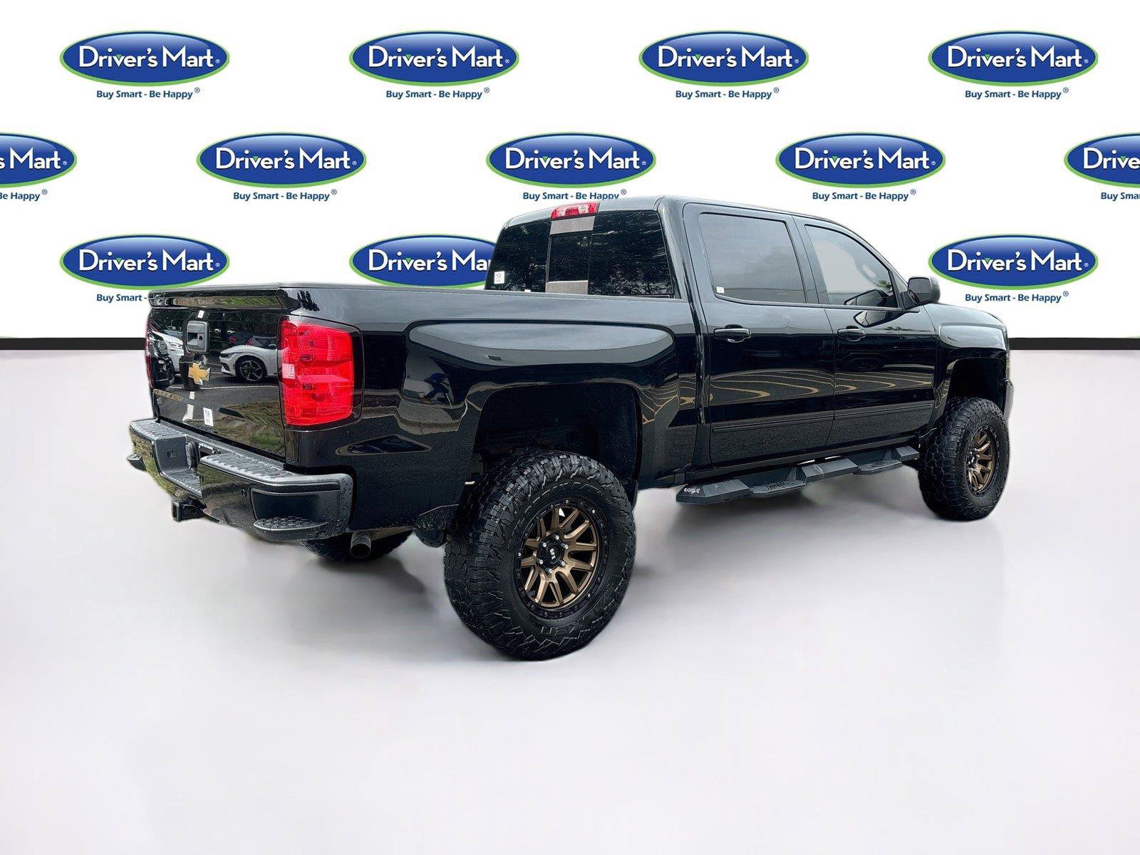 Used 2018 Chevrolet Silverado 1500 LT w/ All Star Edition AWD/4WD image 7