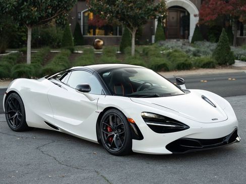 Used 2021 McLaren 720S Spider image 22