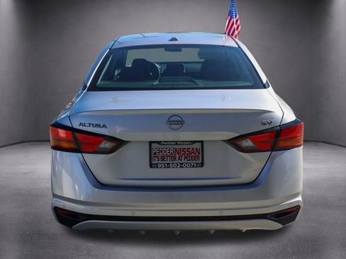 Used 2023 Nissan Altima 2.5 SV image 6
