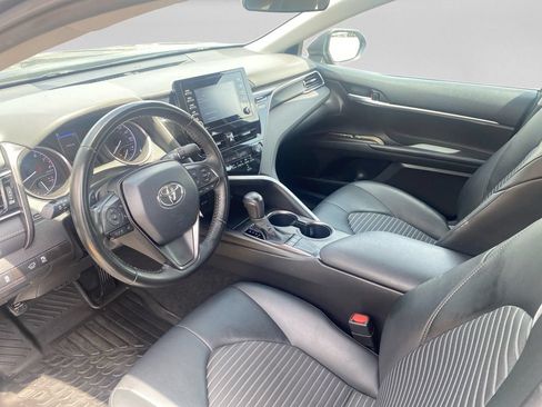 Used 2024 Toyota Camry SE FWD image 14