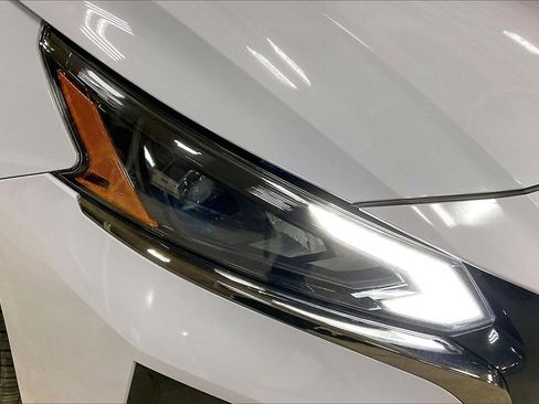 Used 2025 Nissan Altima 2.5 SR image 26