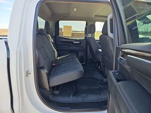 Used 2024 Chevrolet Silverado 1500 LT w/ Z71 Off-Road Package AWD/4WD image 27