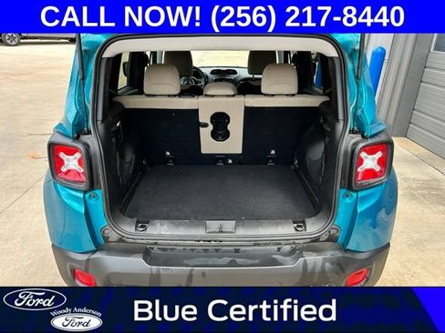 Used 2020 Jeep Renegade Latitude w/ Popular Equipment Group FWD image 6