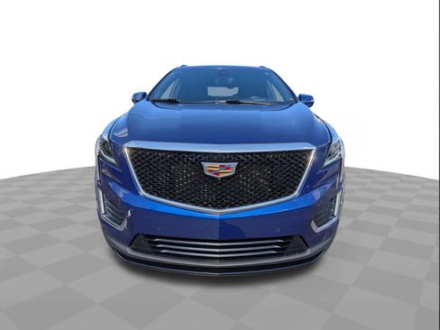 Certified 2024 Cadillac XT5 Sportv w/ Platinum Package AWD/4WD image 9