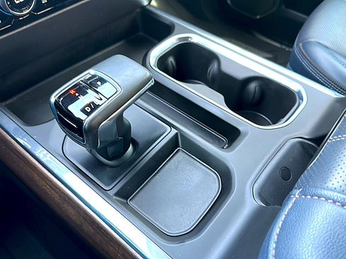 Used 2023 Chevrolet Silverado 1500 High Country w/ Technology Package image 33