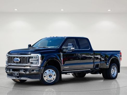 Used 2024 Ford F450 King Ranch w/ FX4 Off-Road Package AWD/4WD image 2