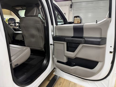 Used 2019 Ford F350 XL w/ Power Equipment Group AWD/4WD image 16