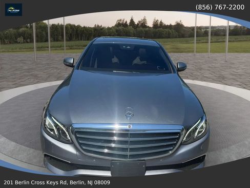 Used 2018 Mercedes-Benz E 300 4MATIC w/ Premium 1 Package image 7