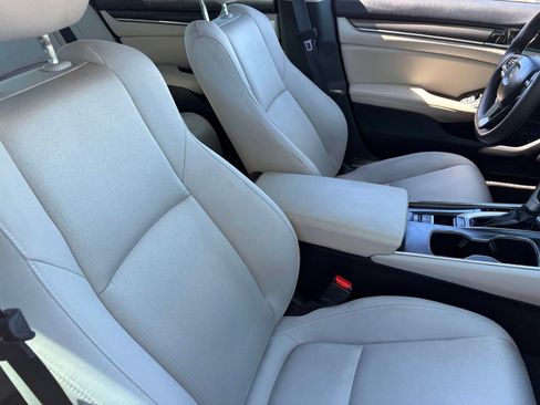 Used 2020 Honda Accord LX image 11