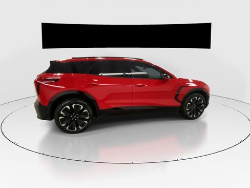 Used 2024 Chevrolet Blazer EV RS AWD/4WD image 12