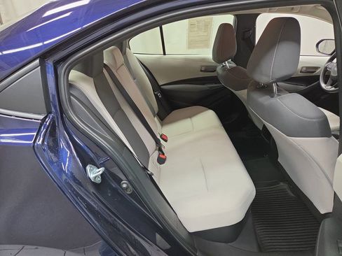 Used 2022 Toyota Corolla LE FWD image 9