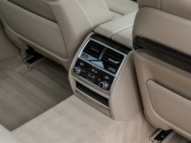 Used 2020 BMW 740i RWD image 23