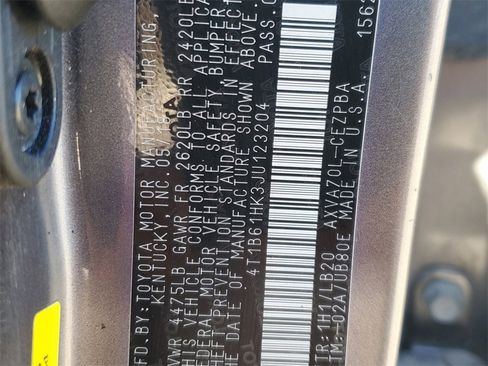 Used 2018 Toyota Camry XSE image 30