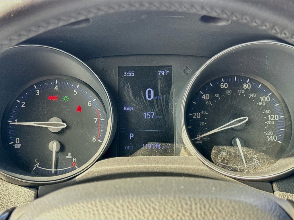 Used 2020 Toyota C-HR XLE FWD image 14