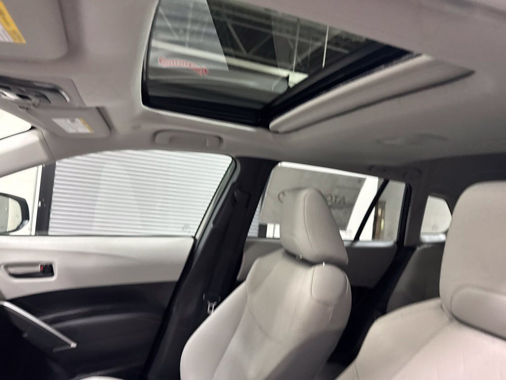 New 2026 Toyota Corolla Cross LE w/ Moonroof Package AWD/4WD image 11