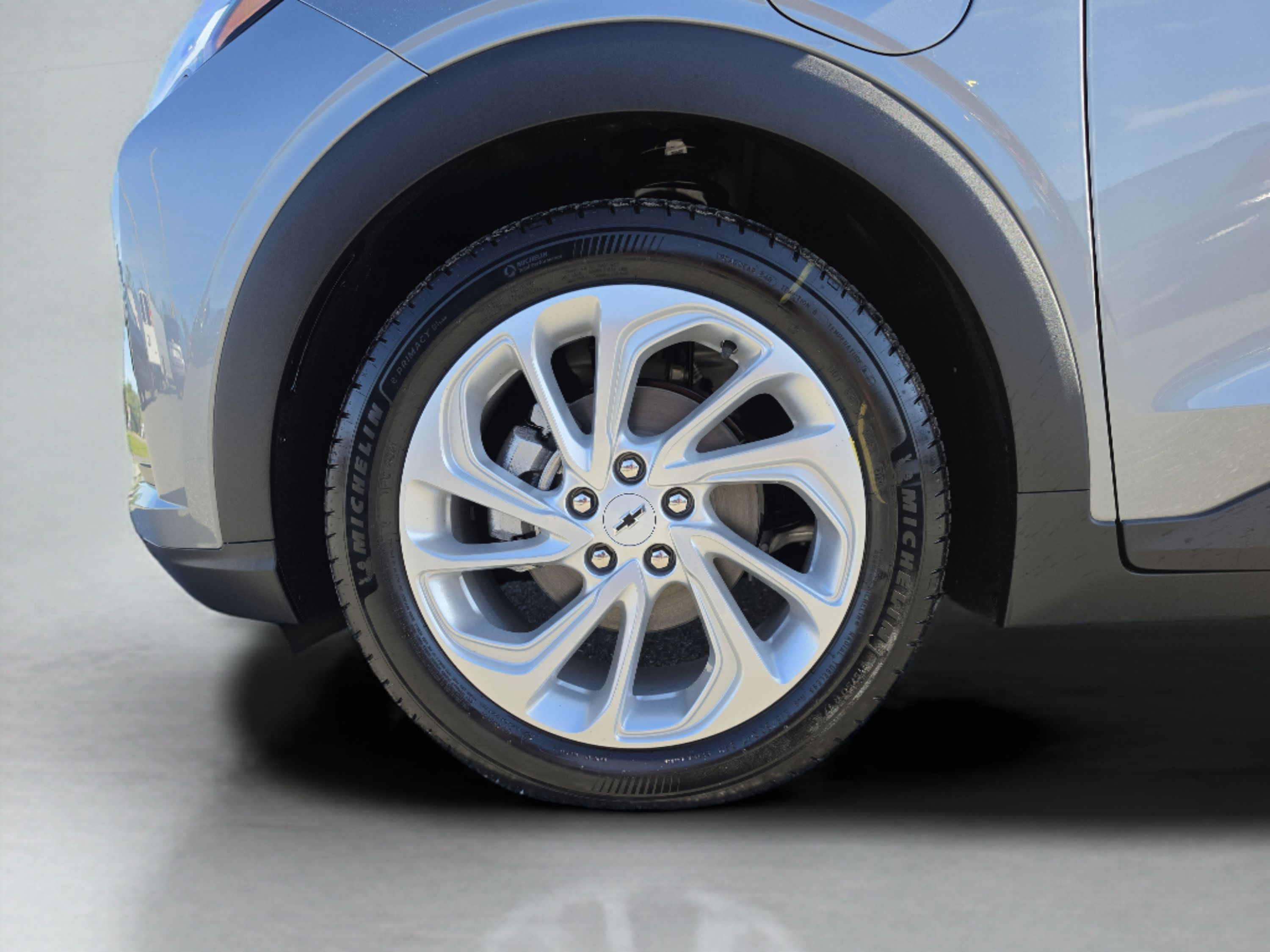 New 2027 Chevrolet Bolt LT FWD image 34