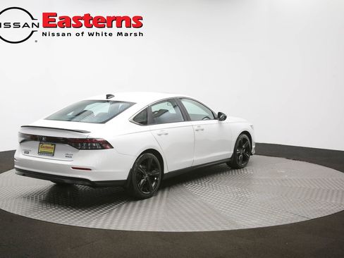 Used 2024 Honda Accord Sport image 40