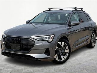 Used 2022 Audi e-tron Premium image 1