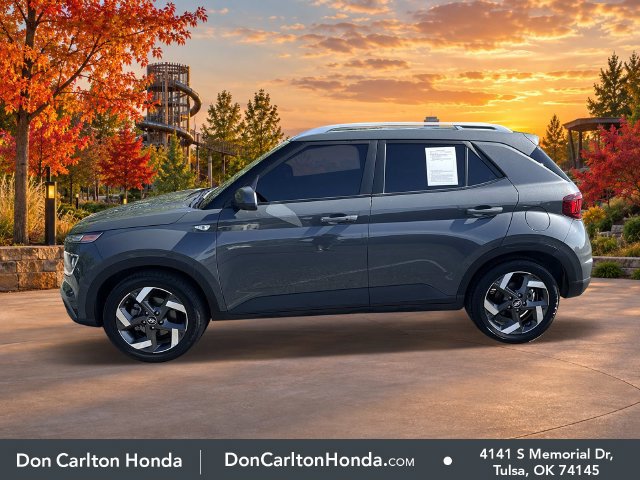 Used 2025 Hyundai Venue SEL FWD image 8