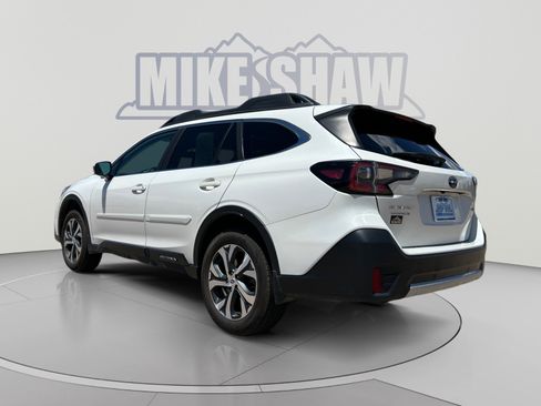 Used 2022 Subaru Outback Limited AWD/4WD image 3