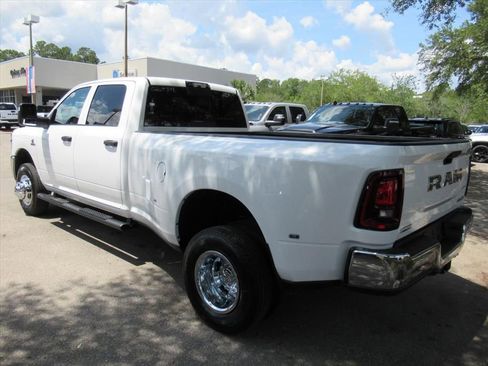 New 2026 RAM 3500 Tradesman AWD/4WD image 4