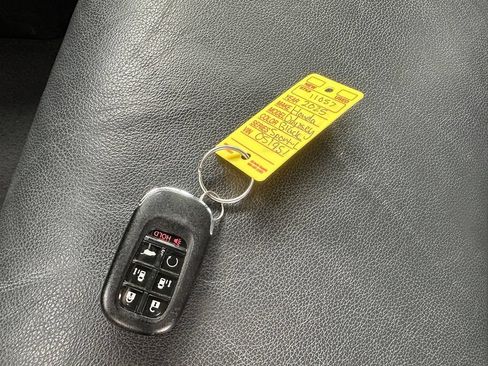 Used 2025 Honda Odyssey Sport-L image 8