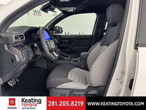 New 2025 Toyota Tacoma TRD Sport image 5