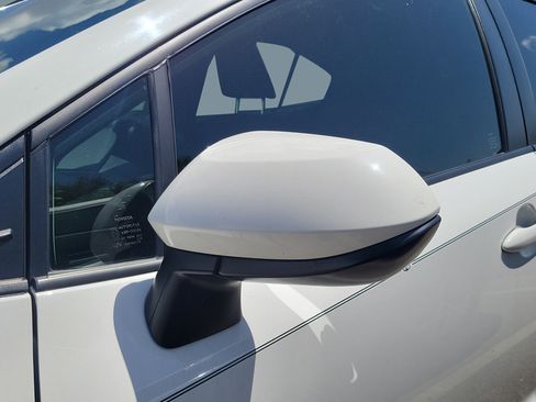 Used 2023 Toyota Corolla LE FWD image 3