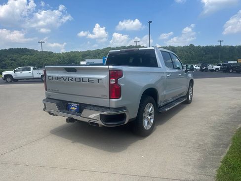 Used 2020 Chevrolet Silverado 1500 LTZ AWD/4WD image 4