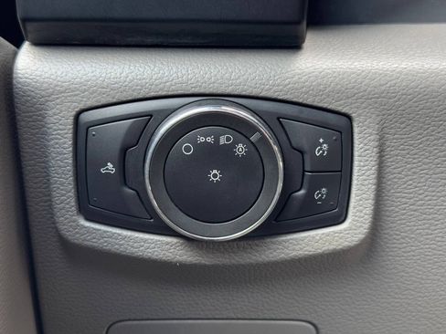 Used 2015 Ford F150 XL w/ Equipment Group 101A Mid AWD/4WD image 27