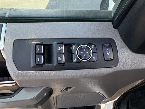 Used 2017 Ford F250 XLT w/ XLT Value Package image 15