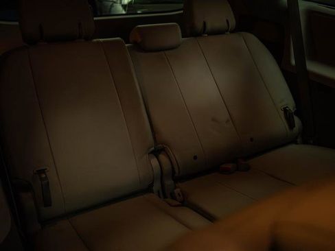 Used 2012 Toyota Sienna XLE image 12