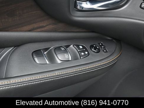 Used 2023 Nissan Murano Platinum w/ Cargo Package AWD/4WD image 21