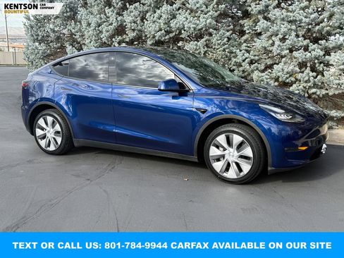 Used 2023 Tesla Model Y Long Range image 12