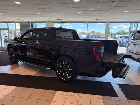 New 2025 GMC Sierra EV Denali AWD/4WD image 2