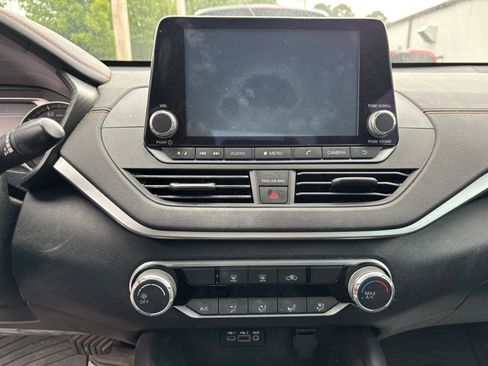 Used 2020 Nissan Altima 2.5 SR FWD image 9