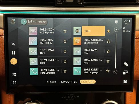 Used 2025 Jaguar F-PACE R-Dynamic S image 38