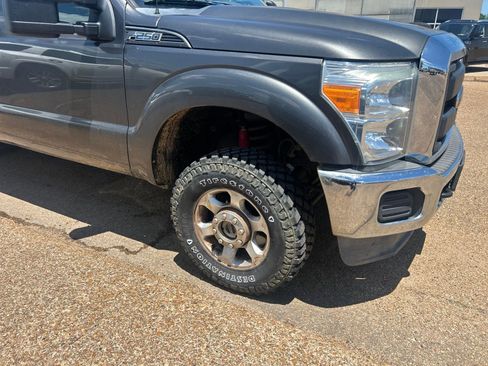 Used 2016 Ford F250 XL w/ XL Appearance Package AWD/4WD image 12