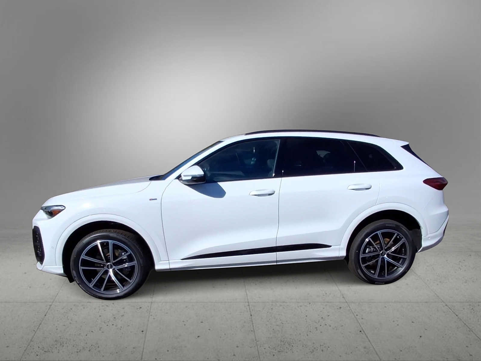New 2026 Audi Q5 Premium AWD/4WD image 4