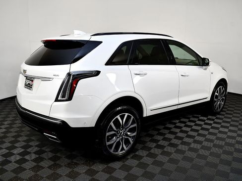 Used 2021 Cadillac XT5 Sportv w/ Platinum Package image 8