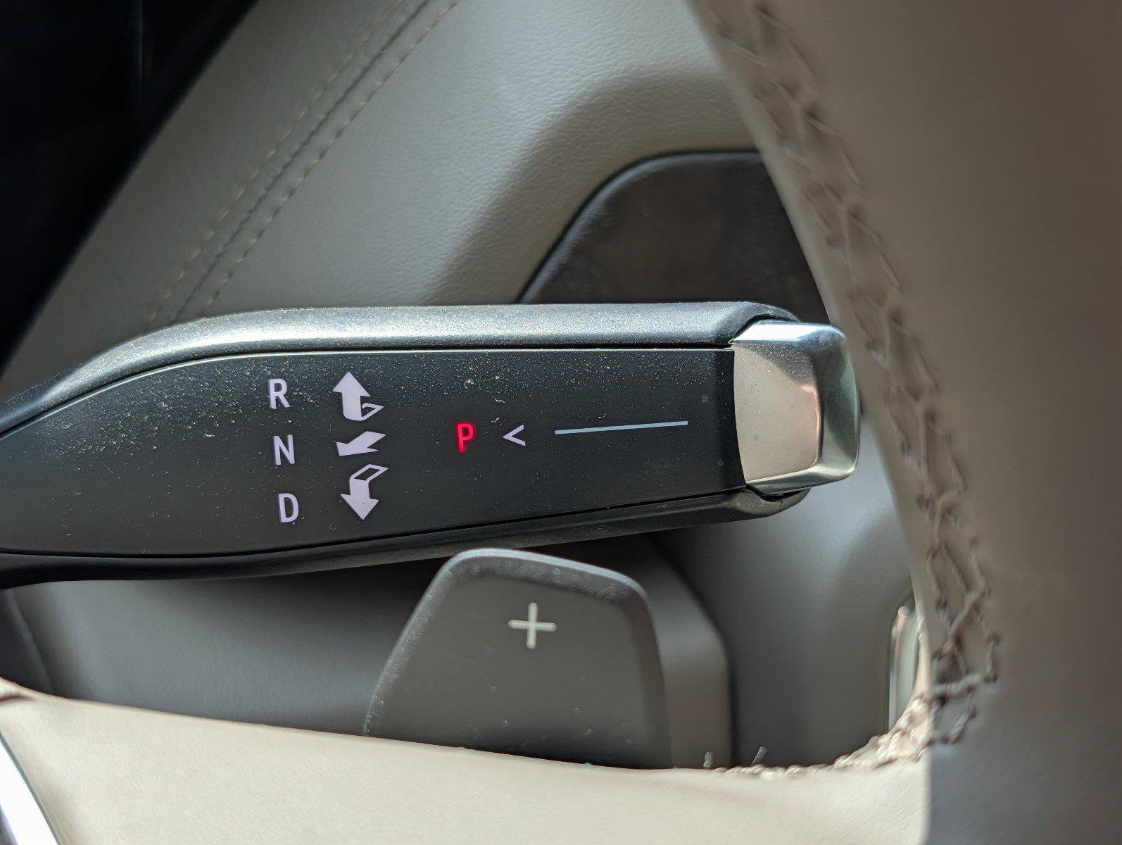 Used 2025 GMC Yukon Denali RWD image 23