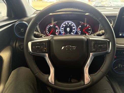 Used 2025 Chevrolet Blazer RS w/ Driver Confidence II Package image 10