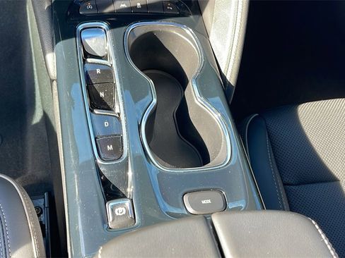 Used 2021 Buick Envision Essence w/ Sport Touring Package image 20