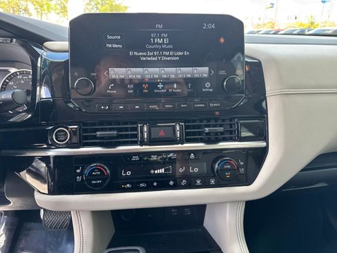 Certified 2022 Nissan Pathfinder Platinum w/ Lighting Package (N92) image 20