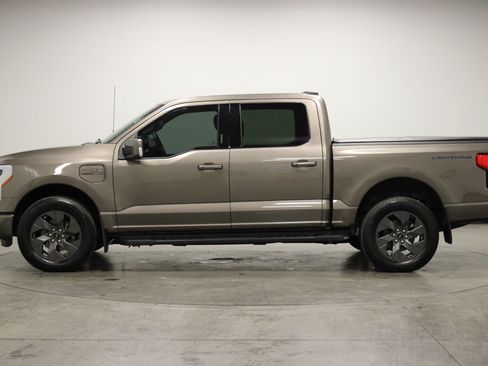 Used 2023 Ford F150 Lightning Lariat w/ Equipment Group 511A High image 5