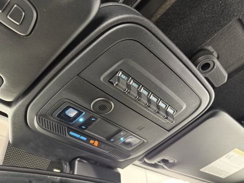 Used 2022 Ford Bronco Wildtrak image 32