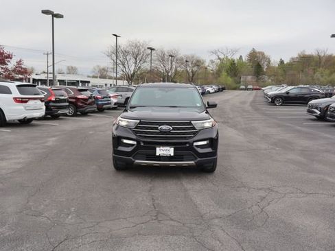 Used 2022 Ford Explorer XLT w/ Equipment Group 202A AWD/4WD image 10