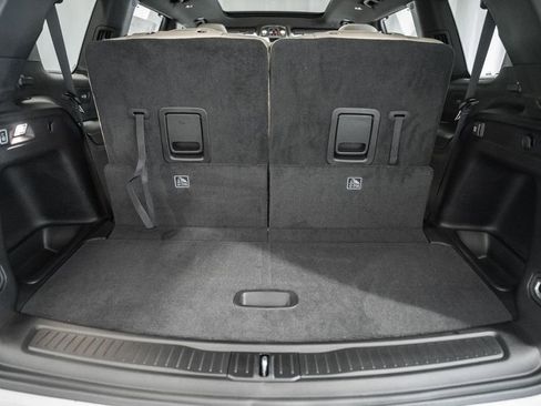 New 2025 Jeep Grand Cherokee L Limited w/ Luxury Tech Group II image 10